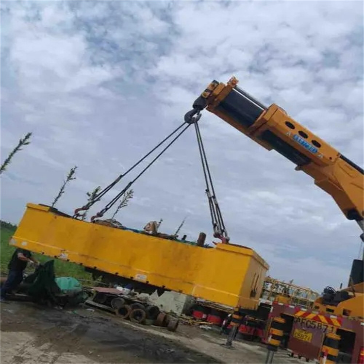 龙山吊车吊集装箱需要多少钱